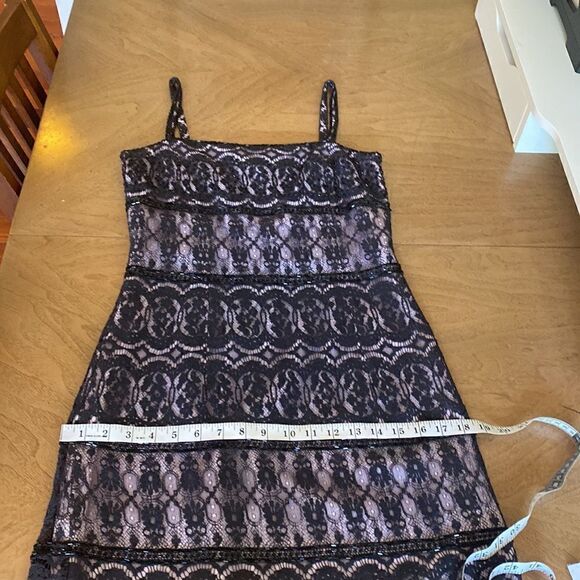 Vintage Cache Lilac Black Beaded Lace Cocktail Dress Size 4 - Picture 11 of 15